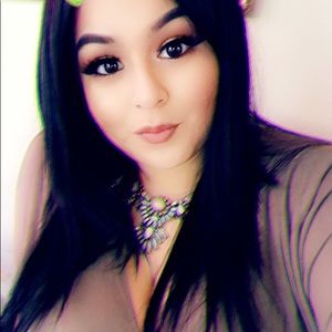 Meet your Posher, Nancy